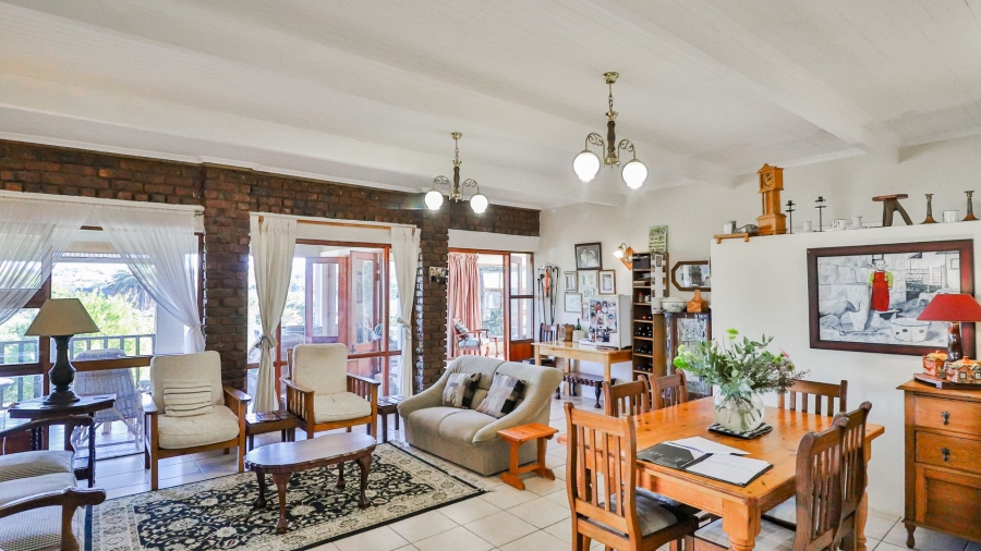 4 Bedroom Property for Sale in Stilbaai Oos Western Cape